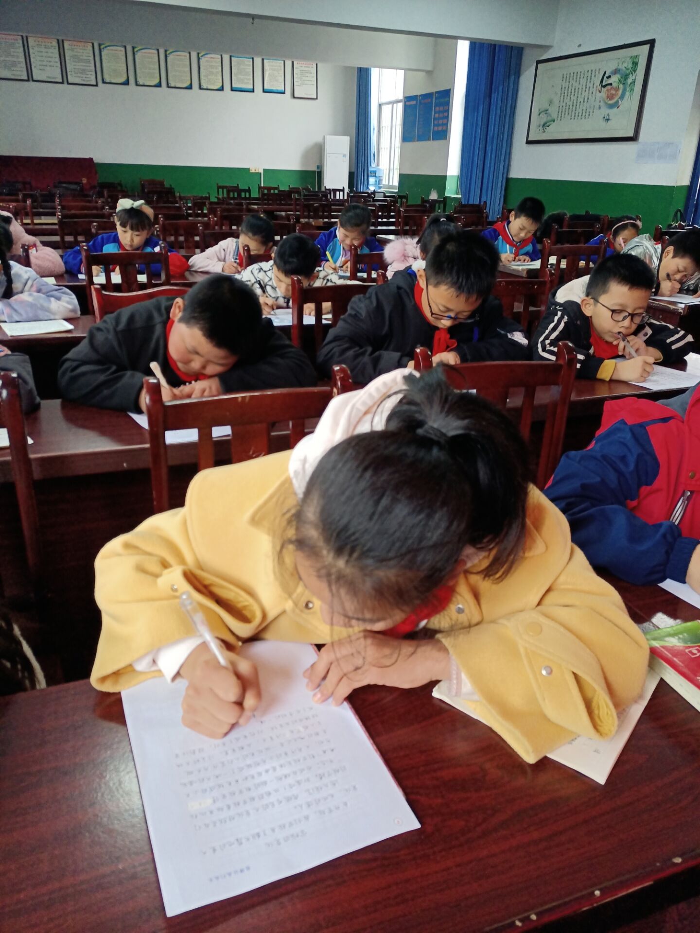 纳溪区天仙镇中心小学举行《我的校园变了》作文竞赛(图3)