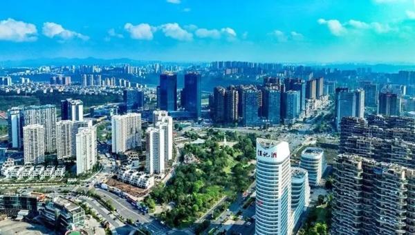 易国璋: 泸州 我爱你  (诗歌)                       