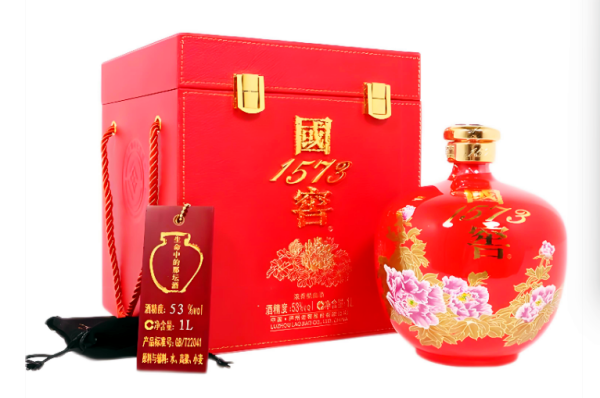 泸州老窖入选《世界品牌年鉴2025》以匠心铸品牌，向世界传递