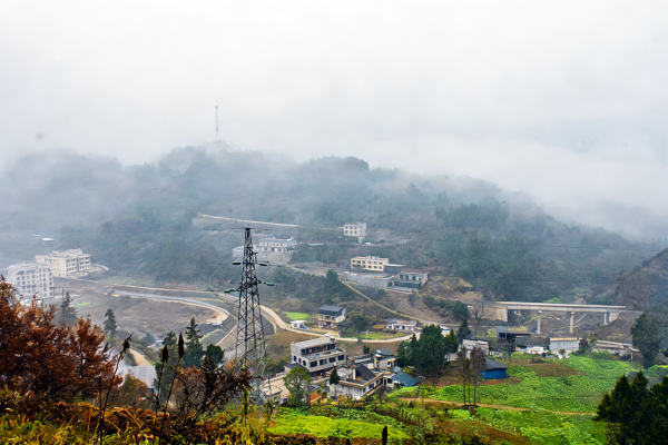 丹桂场镇环城路建成通车  红色古镇告别拥堵焕新颜
