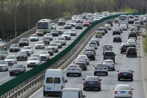 告别拥堵 轻松出行 节假日避堵实用攻略(图1) 20181129170456-2001407855_jpeg_500_333_37371.jpg