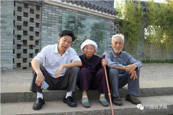 清明节 写给我远去的爸妈(图1) 微信图片_20260406124556_3342_12.png