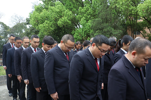 古蔺县检察院开展清明祭英烈活动(图2)