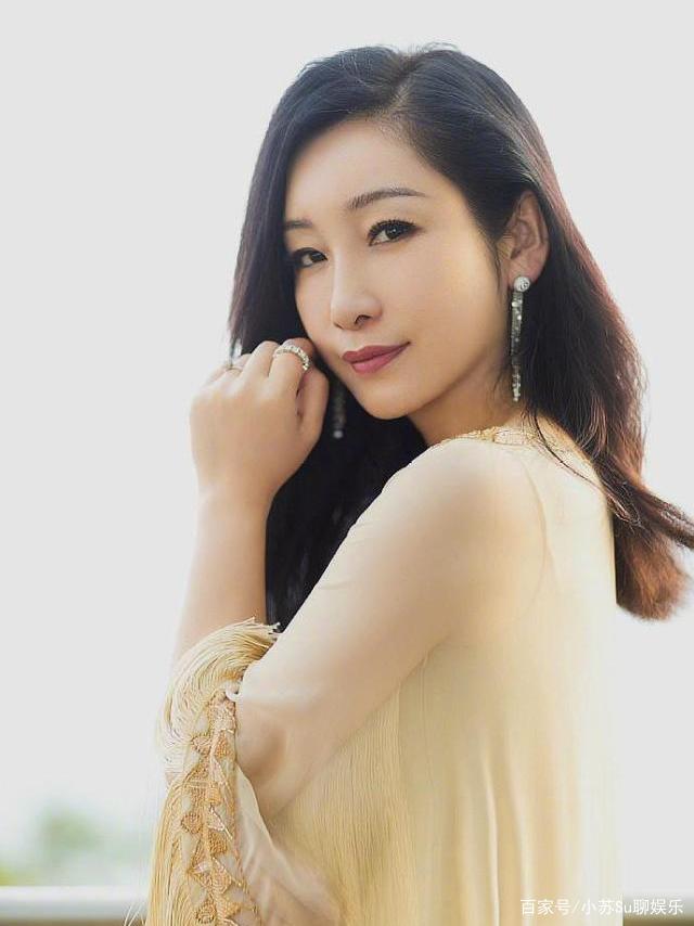 秦海璐：撒娇女人的背后 都有一个疼爱她的男人!(图8)