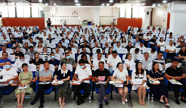 泸州：现场捐赠善款77.52万   助力古蔺寒门学子梦圆大学(图2)