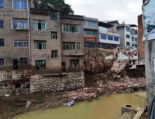 山洪袭击丹桂等地  遭遇灾难后心理学专家教你这样疏导(图3)
