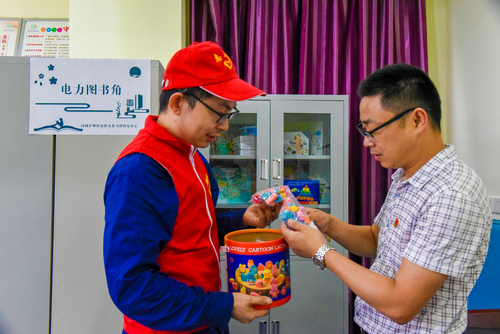 泸州供电：开展建设文明城市关爱特殊儿童志愿服务活动