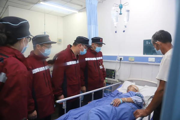 紧急驰援！中医药人火速集结赶往四川泸县地震灾区开展救援(图10)