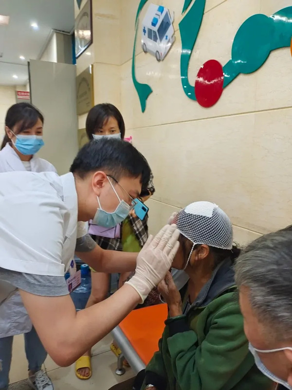 最新：泸县地震已致3死60伤安置10281人，全力救援进行中(图23)