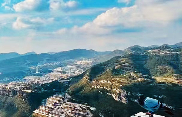 临渊读水：琥珀的月光(散文)(图3)