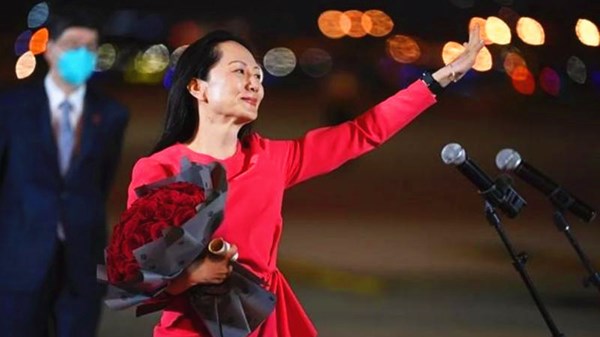 月是故乡明——写在孟晚舟回家的日子（诗歌专题）(图1)